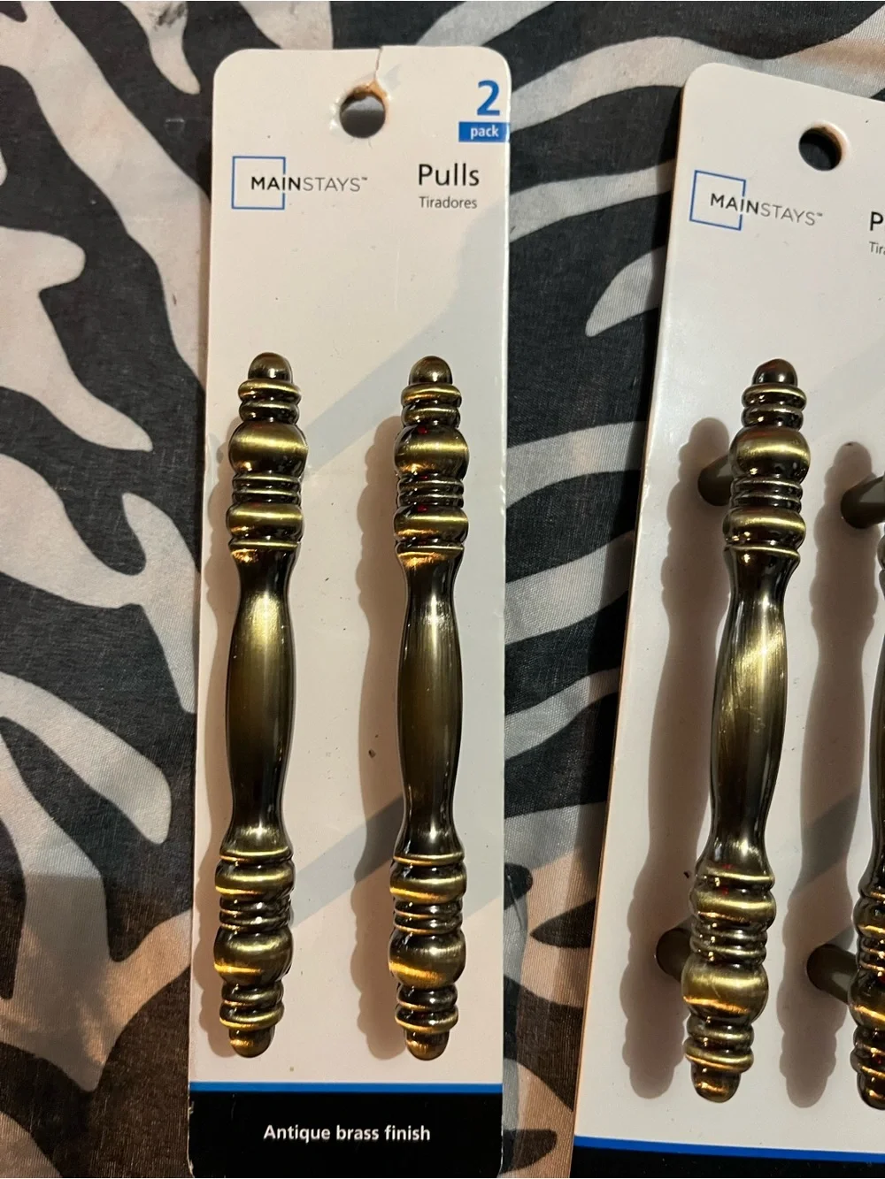 Mainstays Antique Brass Finish Decorative Cabinet Pulls - Brass Tone